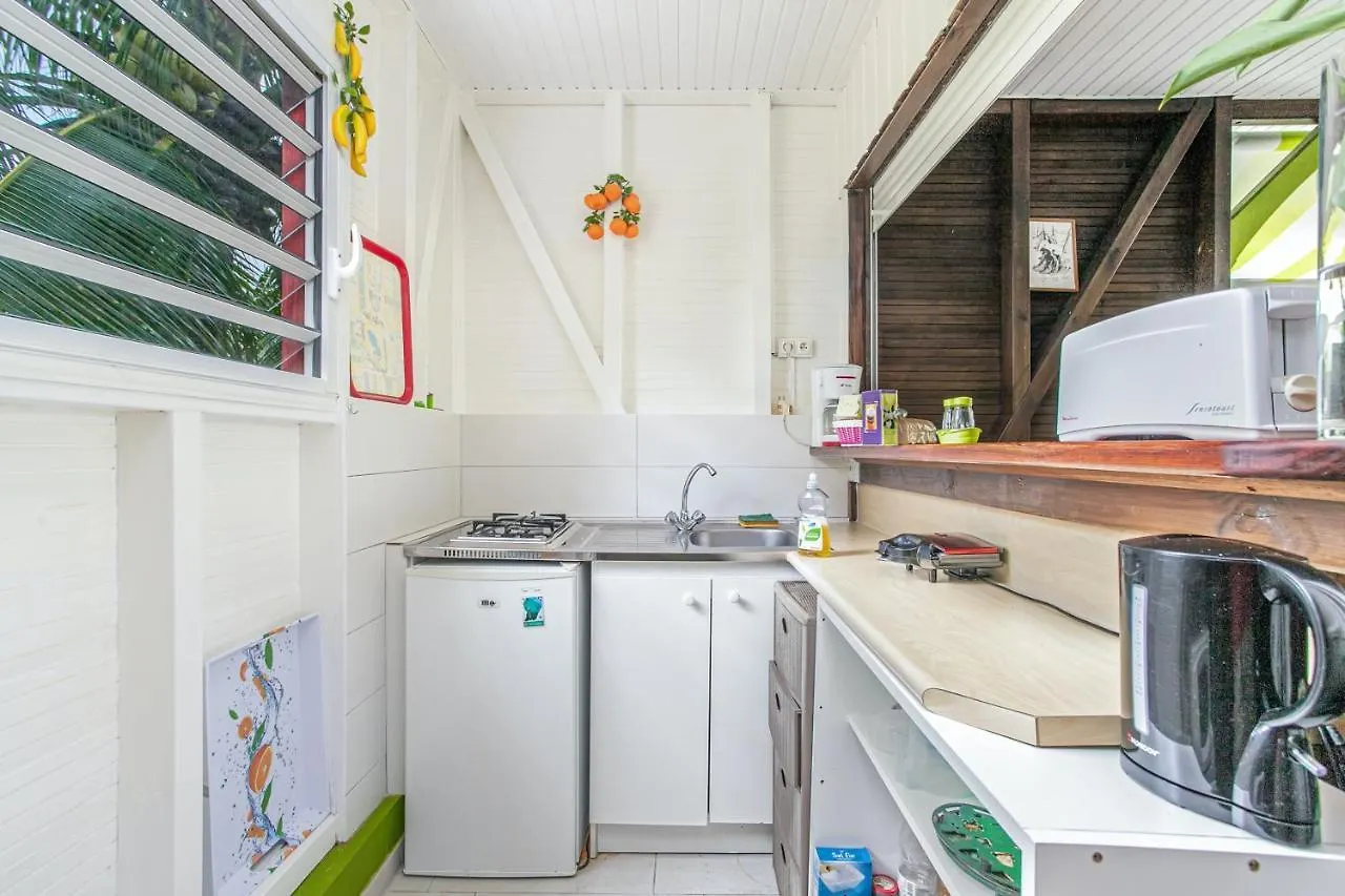 Bungalow Charmant A Riviere-Salee Avec Terrasse Privee 度假居