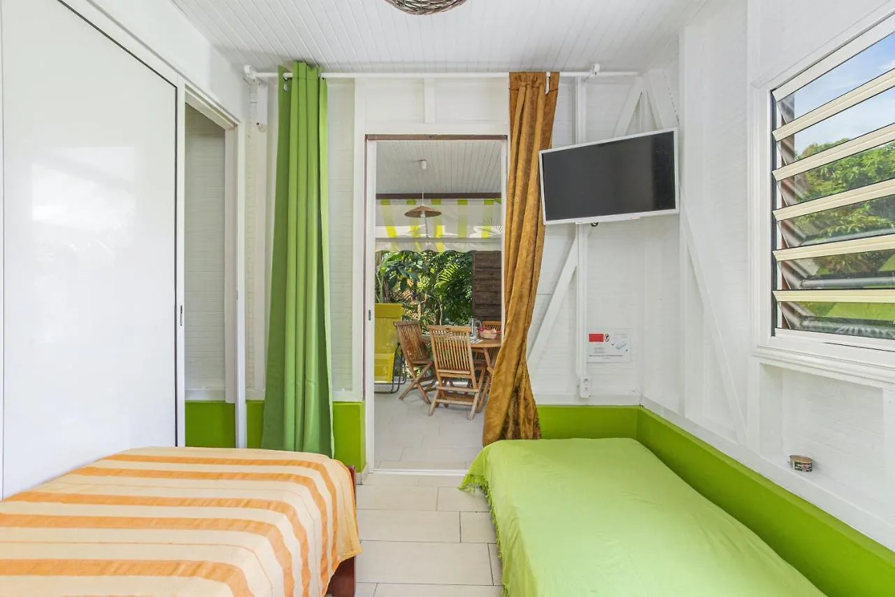 Bungalow Charmant A Riviere-Salee Avec Terrasse Privee